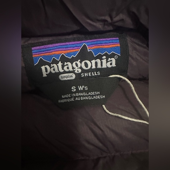 Patagonia Down Sweater Women’s Jacket - Picture 6 of 6